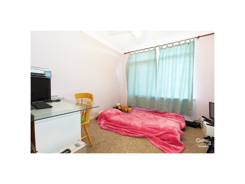 27 Lantana Way, Camillo WA 6111