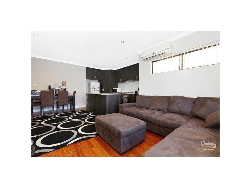 2/16 James Street, Cannington WA 6107