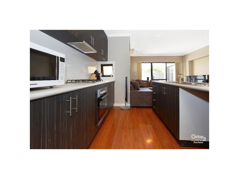 2/16 James Street, Cannington WA 6107