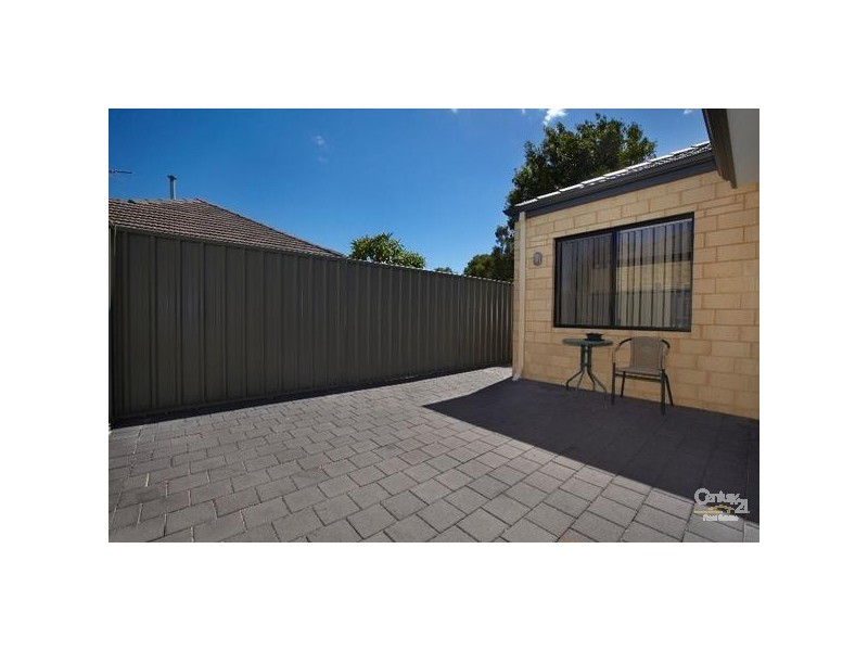 2/16 James Street, Cannington WA 6107