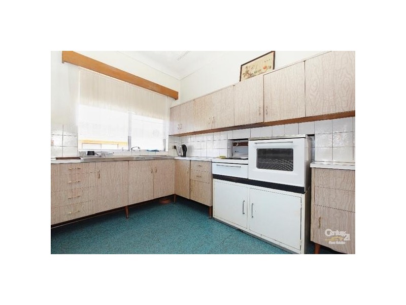 17 Pass Cres, Beaconsfield WA 6162