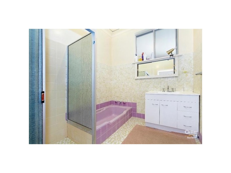 17 Pass Cres, Beaconsfield WA 6162