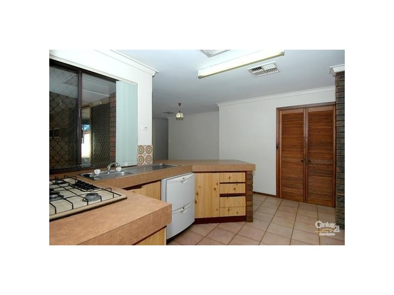 25 Merino Court, Thornlie WA 6108