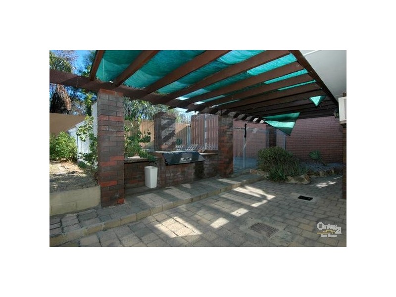 25 Merino Court, Thornlie WA 6108