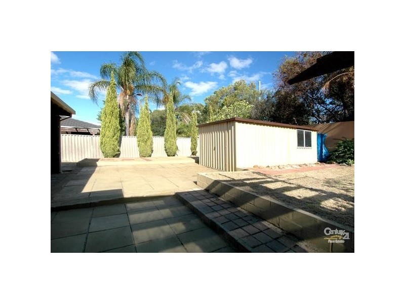 25 Merino Court, Thornlie WA 6108