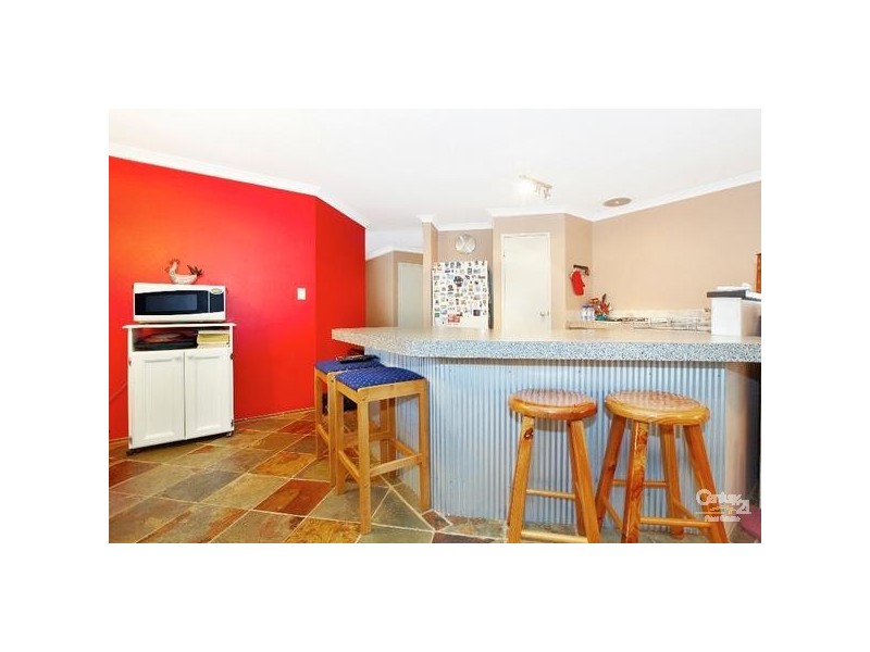 17 Madden Place, Huntingdale WA 6110