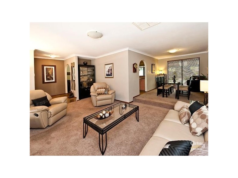 5 Hibbertia Crescent, Riverton WA 6148