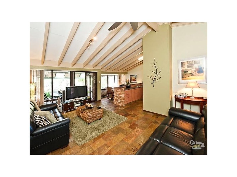 5 Hibbertia Crescent, Riverton WA 6148