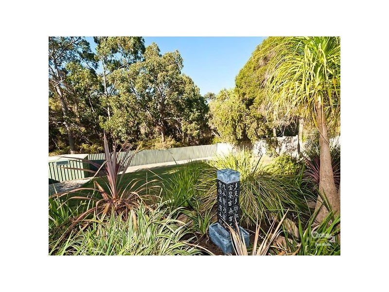 5 Hibbertia Crescent, Riverton WA 6148