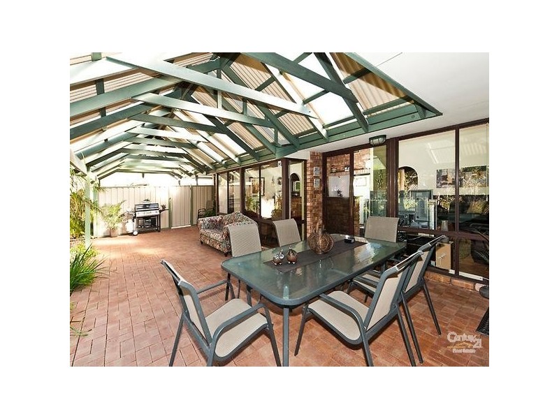 5 Hibbertia Crescent, Riverton WA 6148