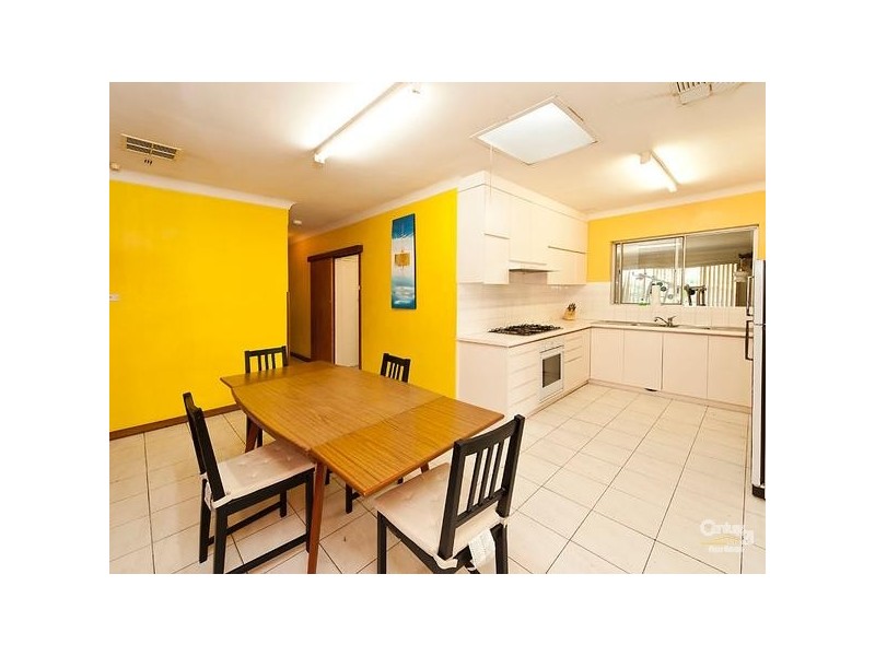 80 Spring Road, Thornlie WA 6108