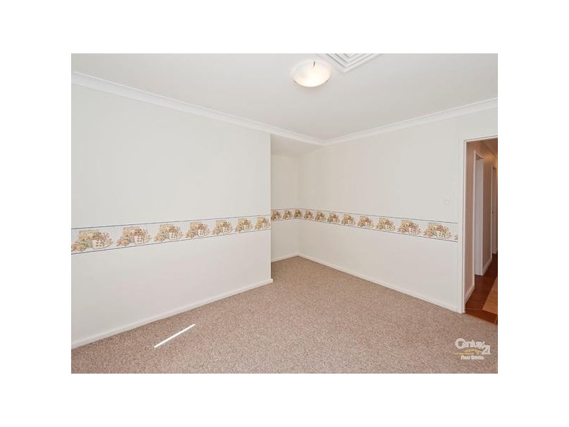 6 Ningaloo Way, Thornlie WA 6108