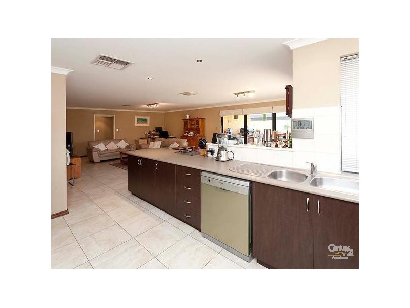 173 Shreeve Road, Canning Vale WA 6155