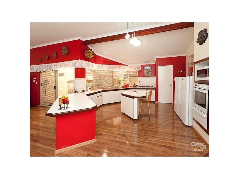 23 Tarragon Place, Thornlie WA 6108