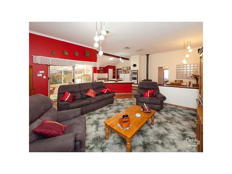 23 Tarragon Place, Thornlie WA 6108