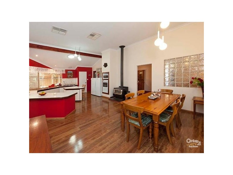 23 Tarragon Place, Thornlie WA 6108