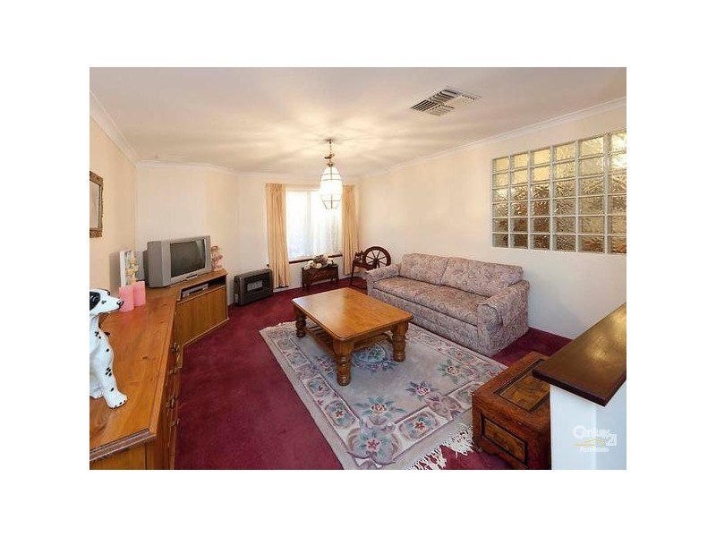 23 Tarragon Place, Thornlie WA 6108