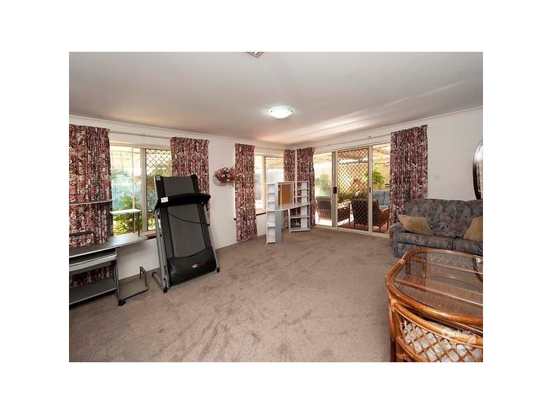 23 Tarragon Place, Thornlie WA 6108