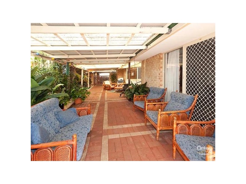 23 Tarragon Place, Thornlie WA 6108