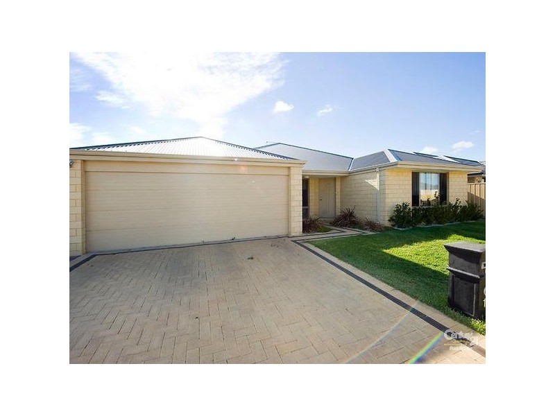 10 Manchester Way, Canning Vale WA 6155