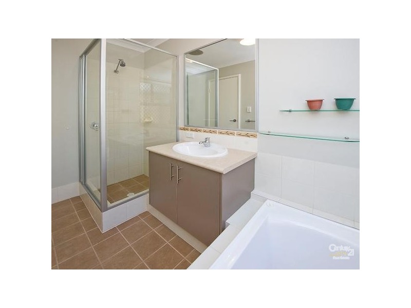 10 Manchester Way, Canning Vale WA 6155