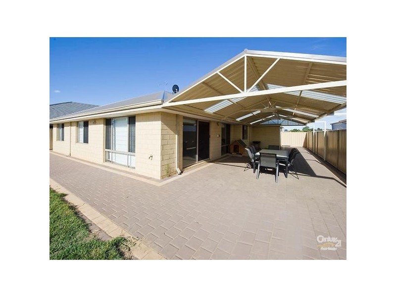 10 Manchester Way, Canning Vale WA 6155