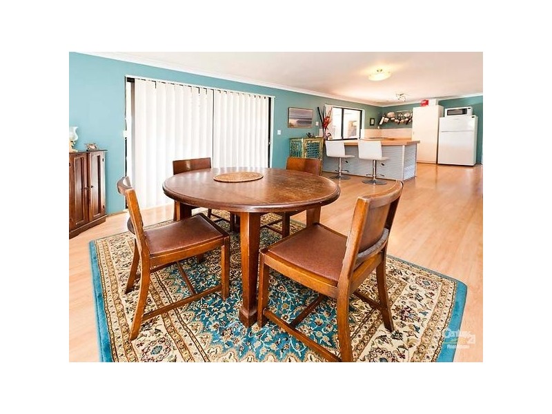 22 Birkett Ave, Beeliar WA 6164