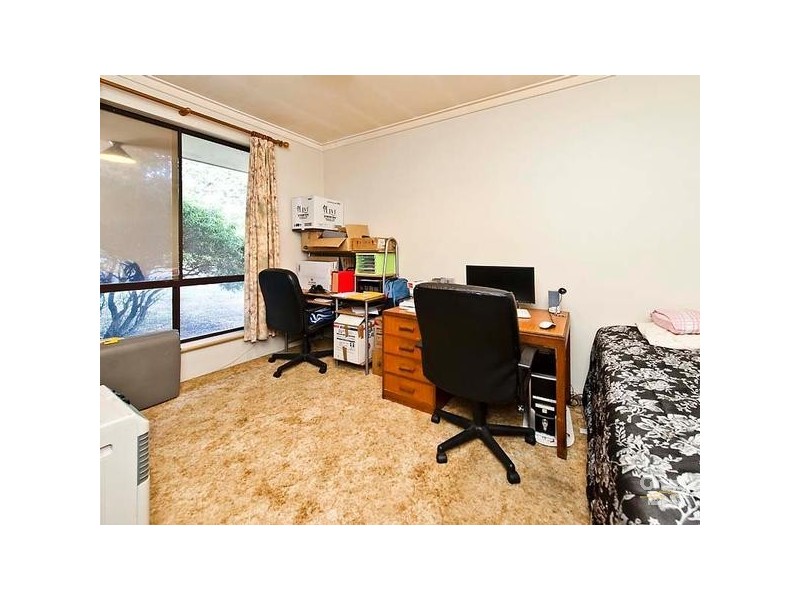 29 Pembury Road, Thornlie WA 6108