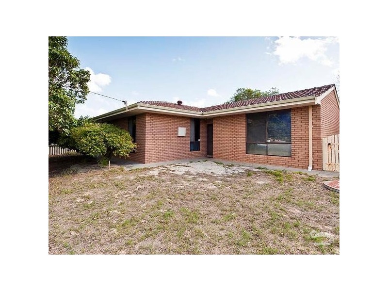 29 Pembury Road, Thornlie WA 6108