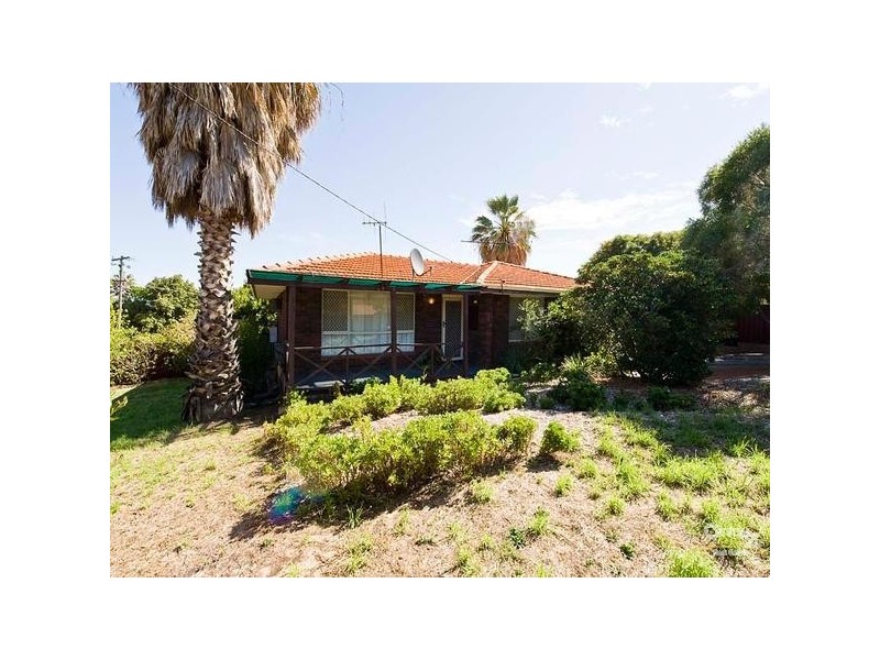 32 Merilee Terrace, Kelmscott WA 6111