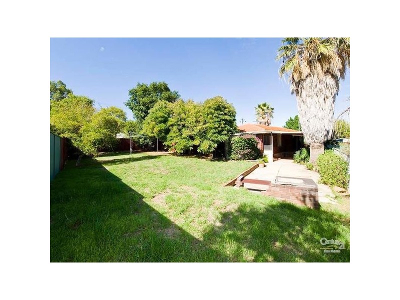 32 Merilee Terrace, Kelmscott WA 6111