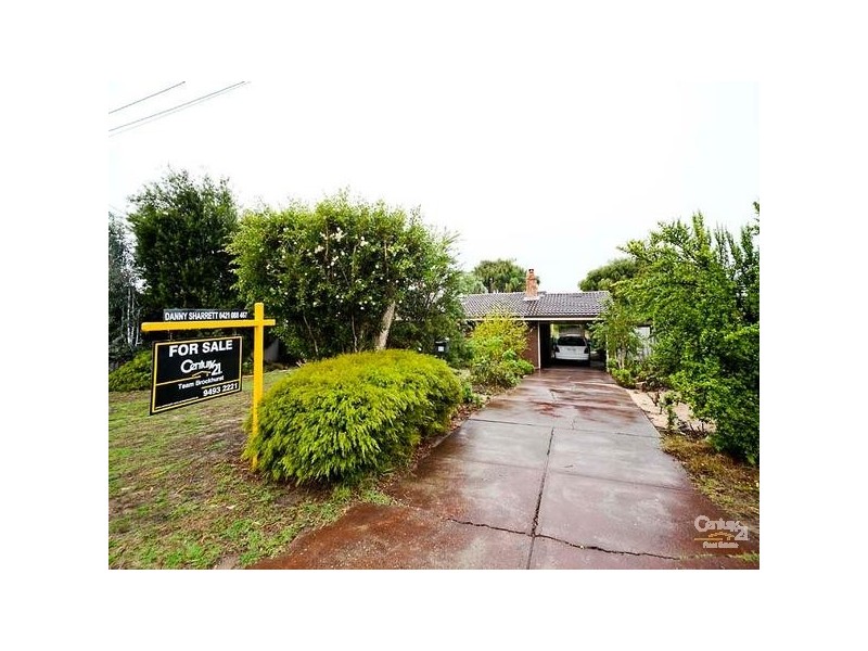 11 Parkside Drive, Thornlie WA 6108