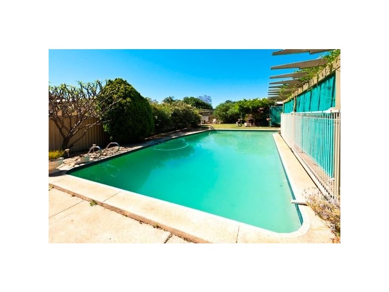 35 Meloway Drive, Maida Vale WA 6057