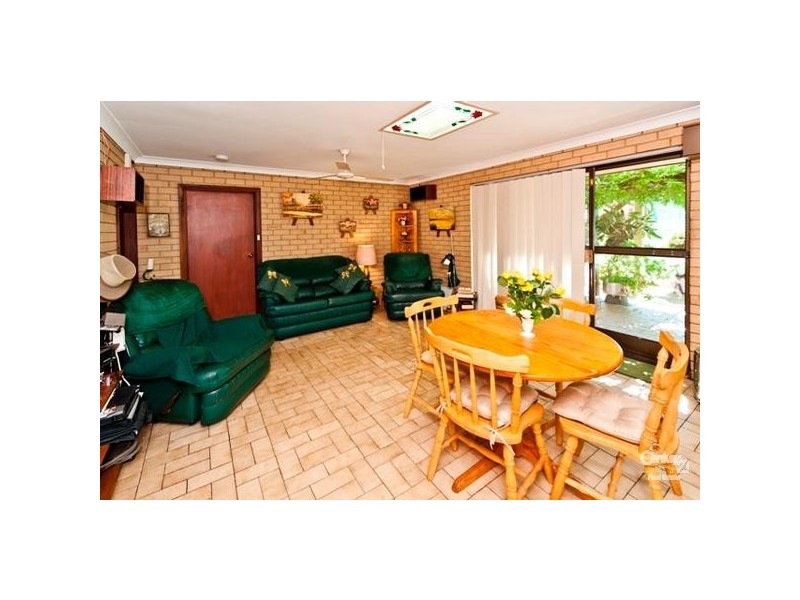 35 Meloway Drive, Maida Vale WA 6057