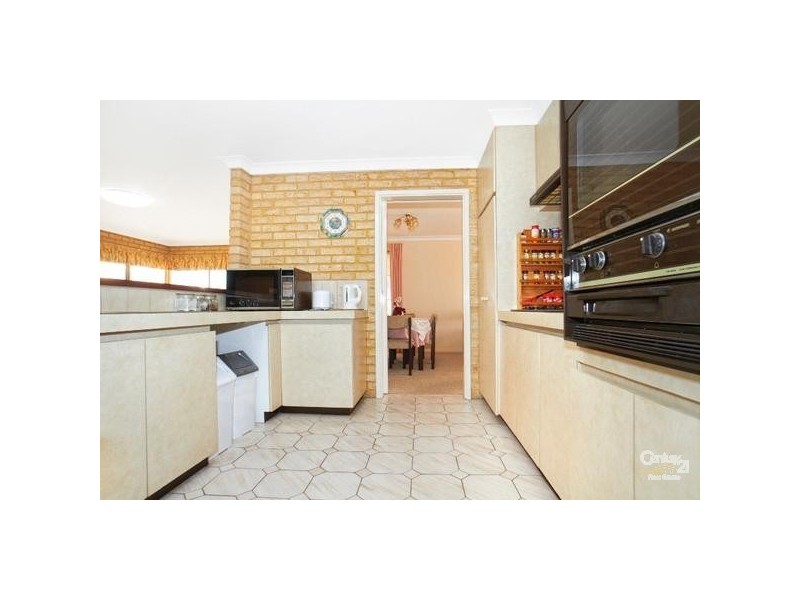 42 Broadbent Loop, Leeming WA 6149