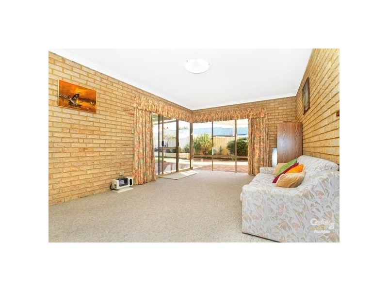 42 Broadbent Loop, Leeming WA 6149