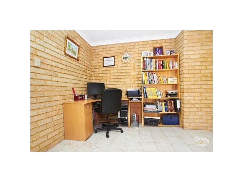 42 Broadbent Loop, Leeming WA 6149