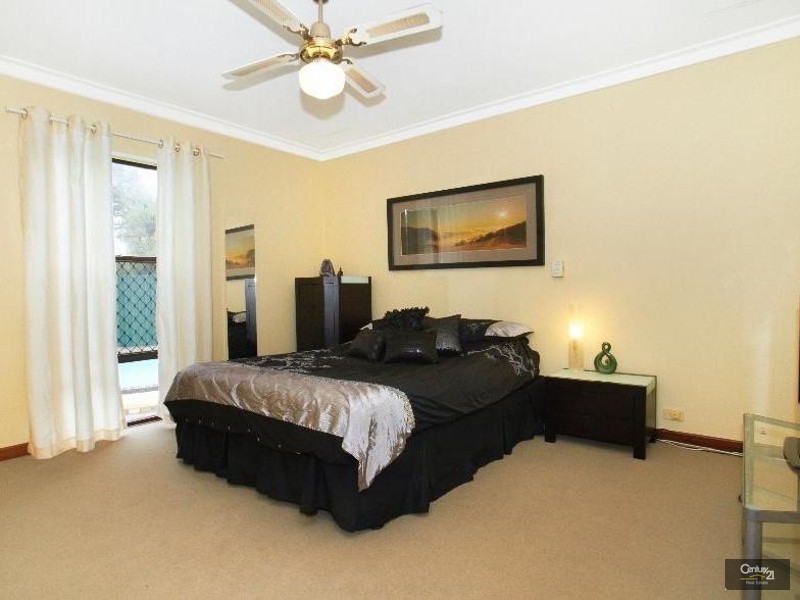 30 Eclipse Way, Beckenham WA 6107
