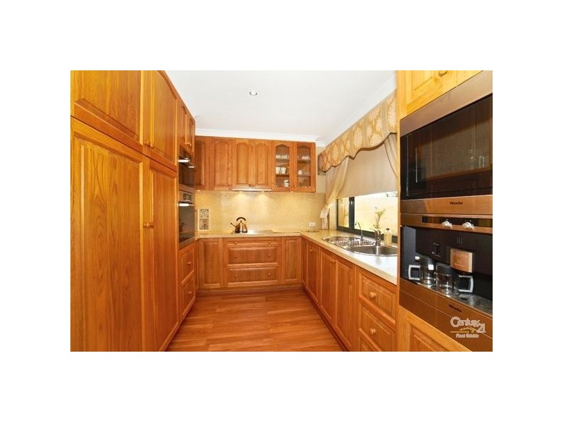 2/5 Bronzewing Street, Huntingdale WA 6110