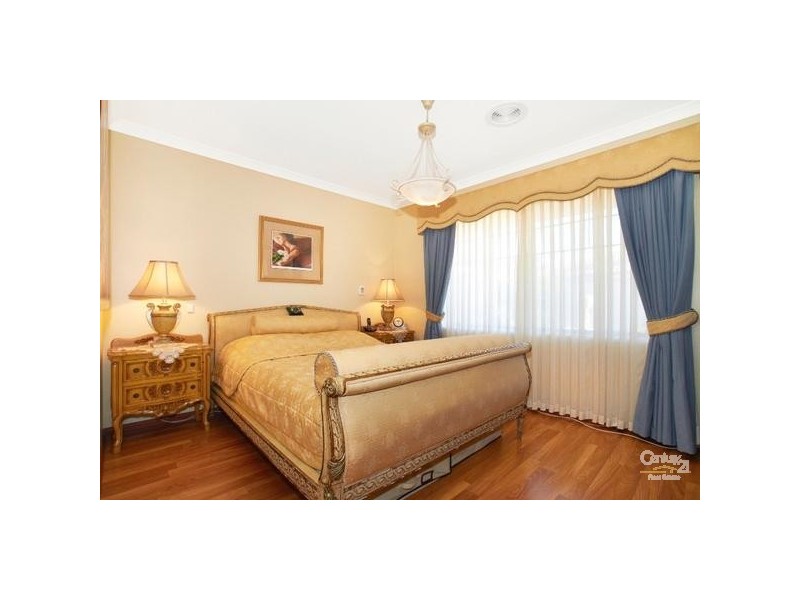 2/5 Bronzewing Street, Huntingdale WA 6110