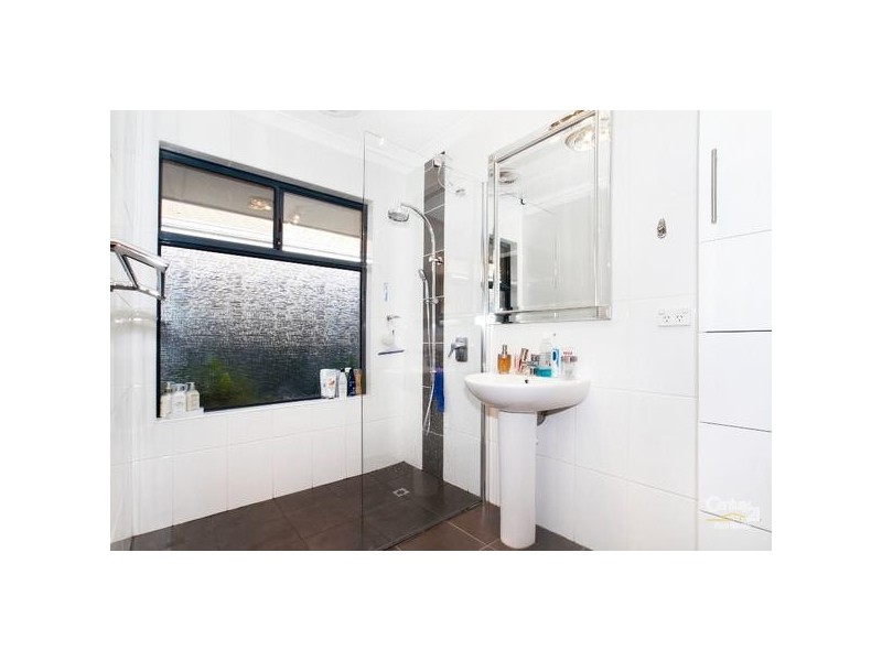 2/5 Bronzewing Street, Huntingdale WA 6110