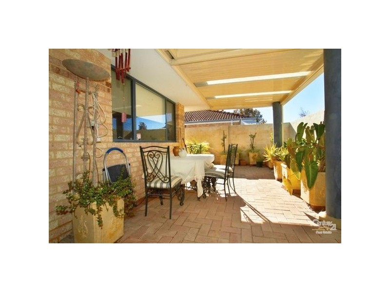 2/5 Bronzewing Street, Huntingdale WA 6110