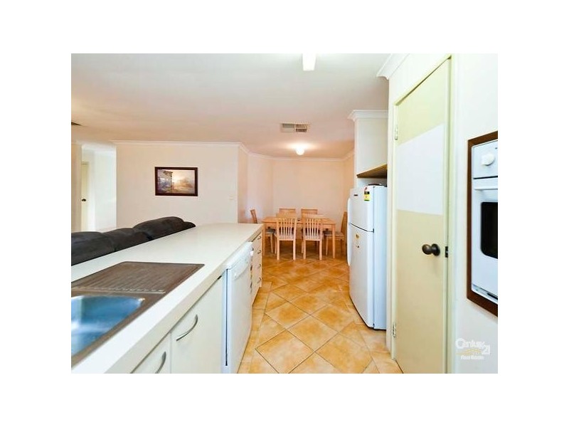 3/28 Wittenoom Road, High Wycombe WA 6057