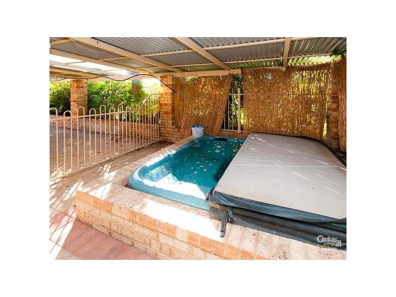 674 Safety Bay Road, Waikiki WA 6169