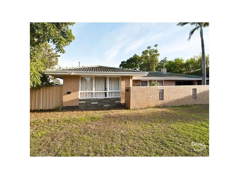4 Markham Way, High Wycombe WA 6057