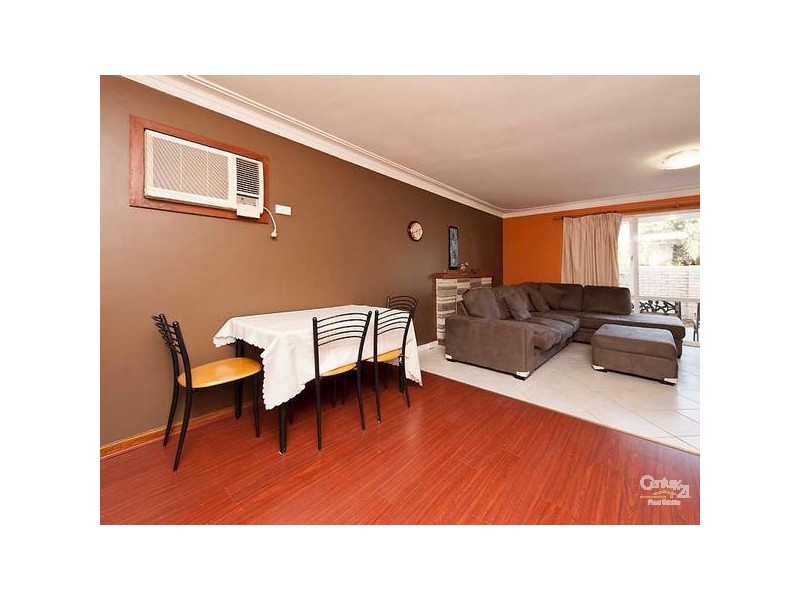 4 Markham Way, High Wycombe WA 6057