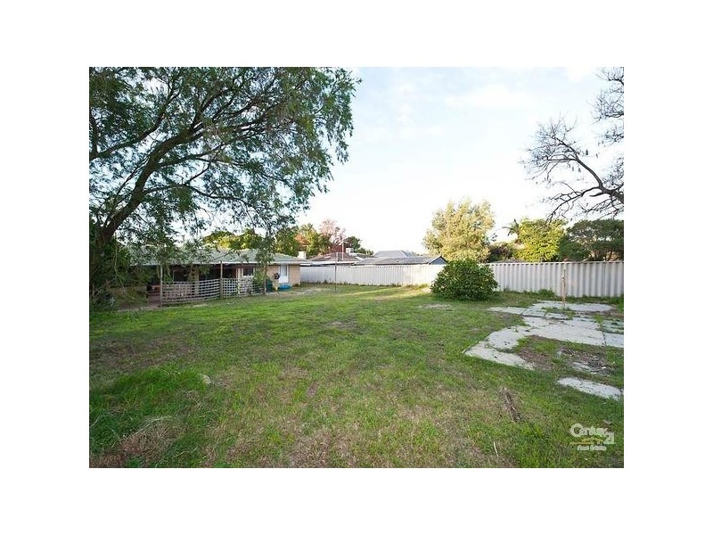 4 Markham Way, High Wycombe WA 6057
