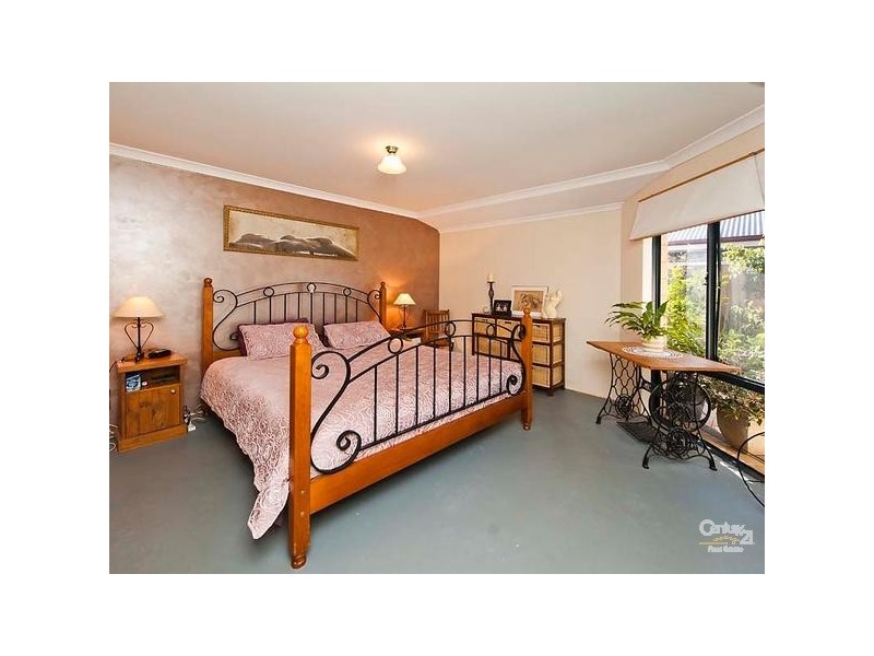 3 Nolin Way, Secret Harbour WA 6173