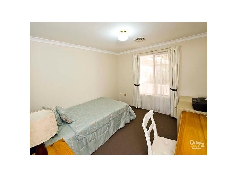 9 Bellbird Ave, Huntingdale WA 6110