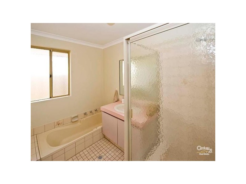 9 Bellbird Ave, Huntingdale WA 6110